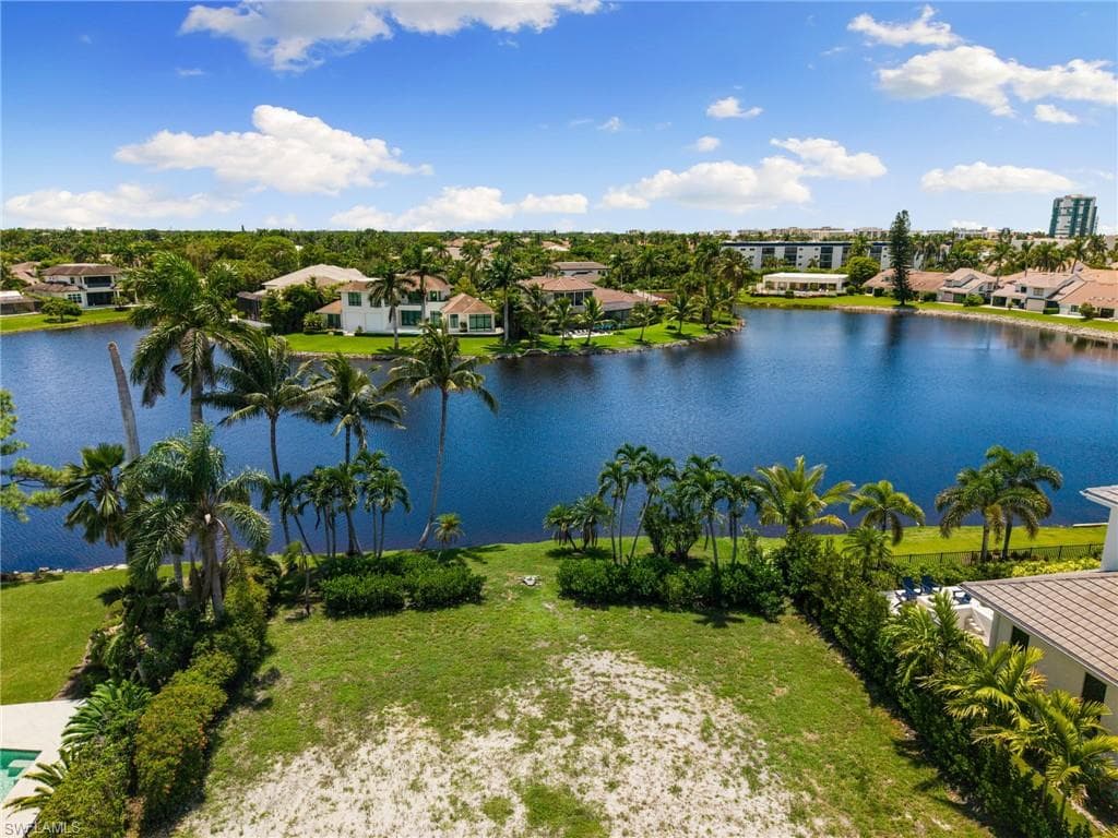 530 Turtle Hatch Rd, Naples, FL 34103-3