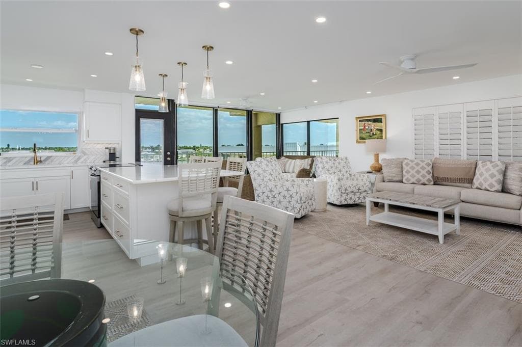 3450 Gulf Shore Blvd N 508, Naples, FL 34103-9
