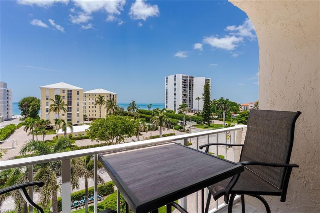 3450 Gulf Shore Blvd N 508, Naples, FL 34103-21