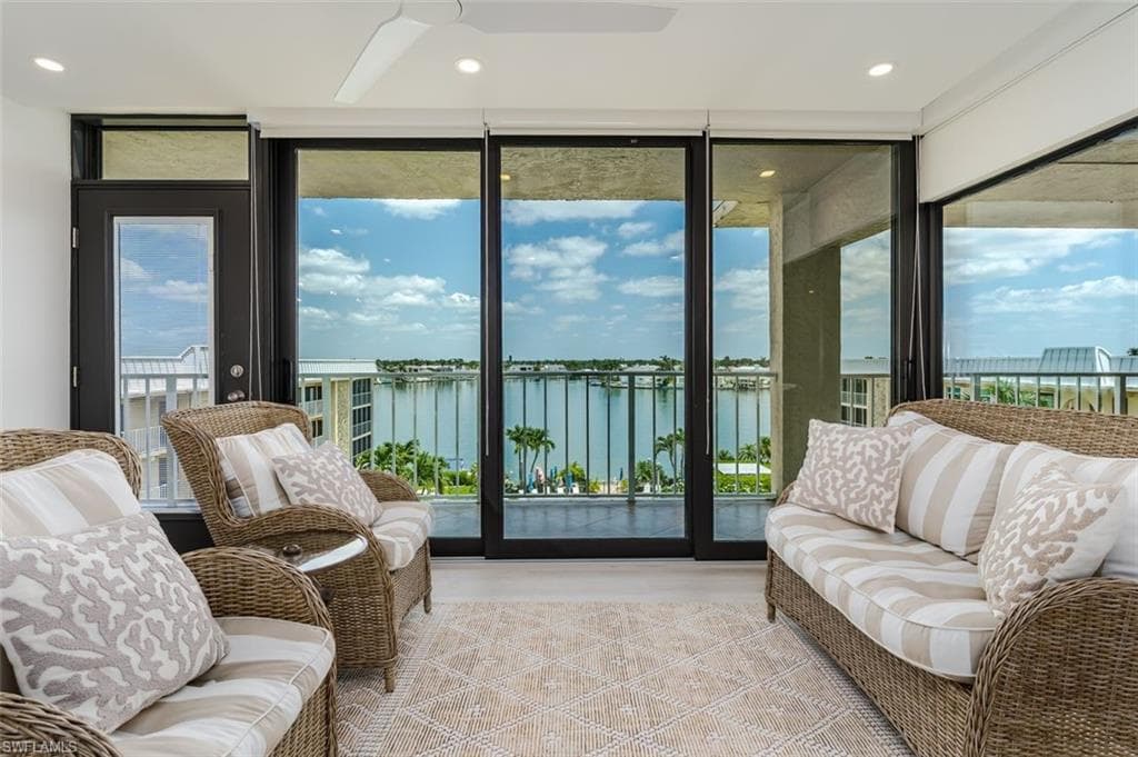 3450 Gulf Shore Blvd N 508, Naples, FL 34103-3