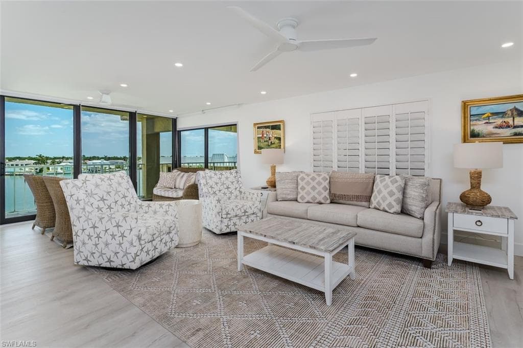 3450 Gulf Shore Blvd N 508, Naples, FL 34103-4