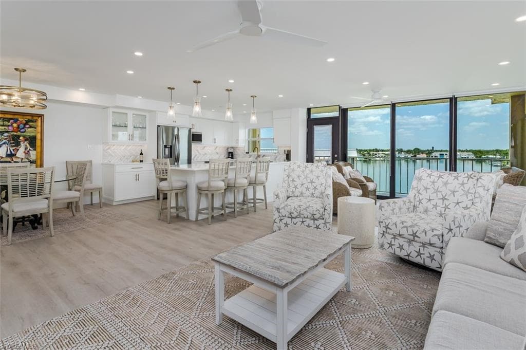 3450 Gulf Shore Blvd N 508, Naples, FL 34103-5