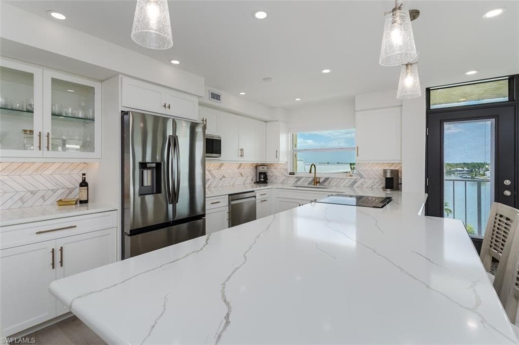3450 Gulf Shore Blvd N 508, Naples, FL 34103-8