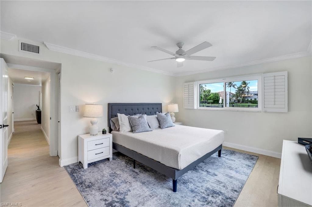 4150 Crayton Rd B2, Naples, FL 34103-8