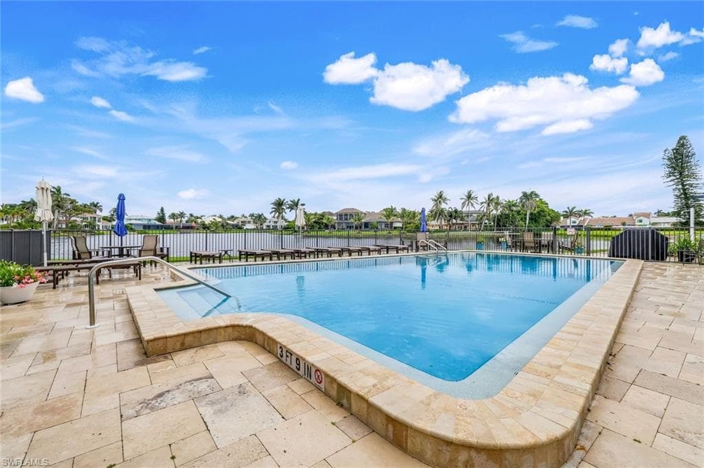 4150 Crayton Rd B2, Naples, FL 34103-17