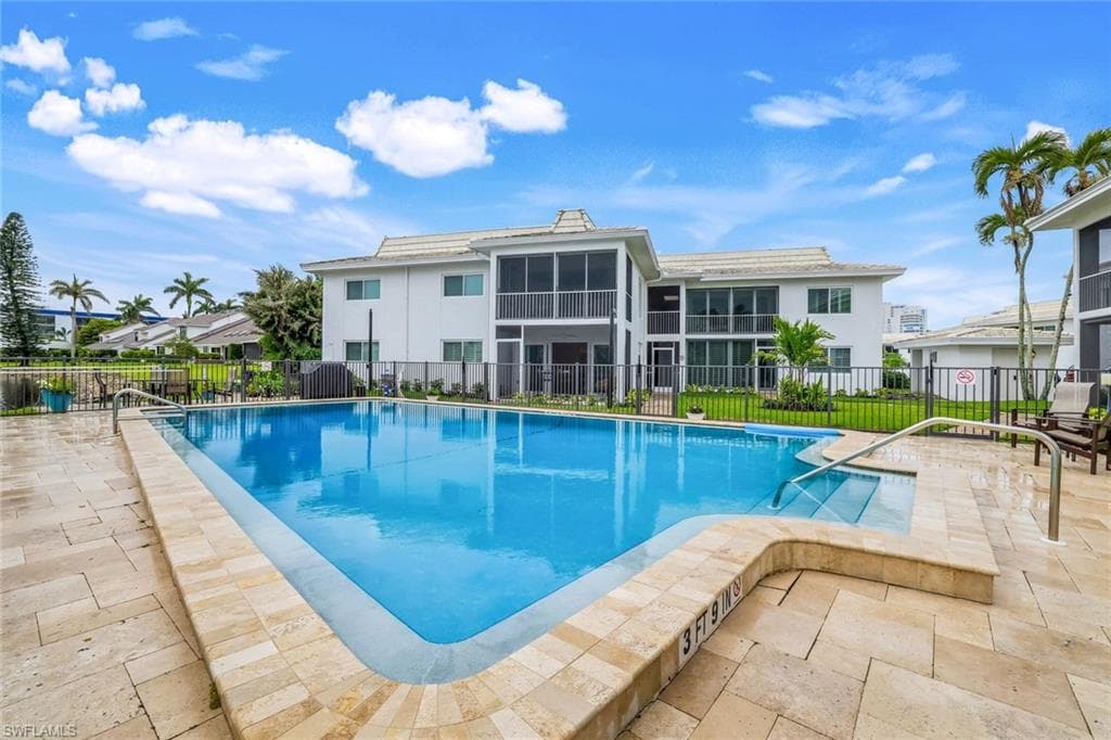 4150 Crayton Rd B2, Naples, FL 34103-18