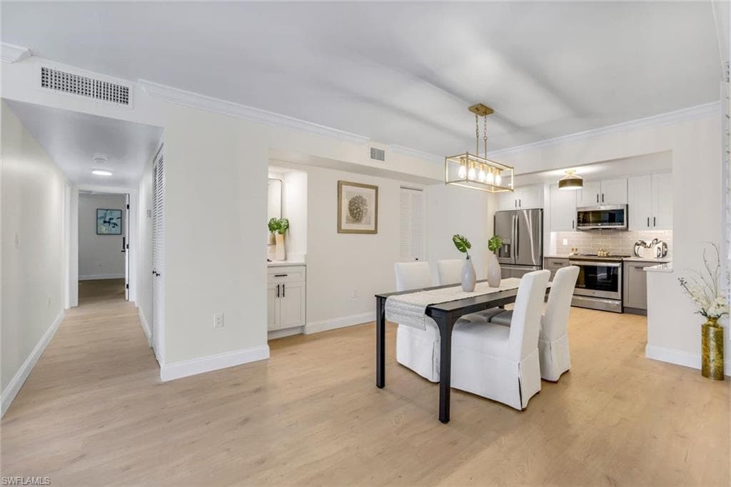 4150 Crayton Rd B2, Naples, FL 34103-6