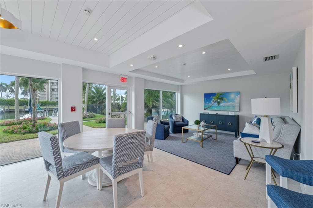 2170 Gulf Shore Blvd N 44e, Naples, FL 34102-24