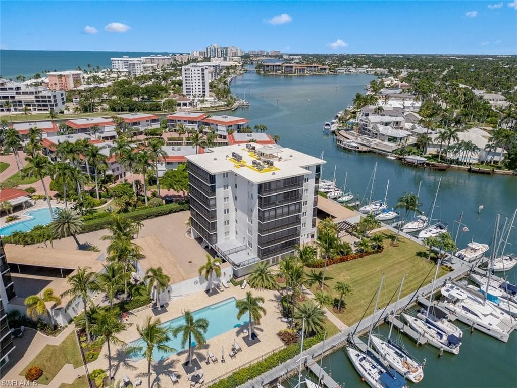 2170 Gulf Shore Blvd N 44e, Naples, FL 34102-1