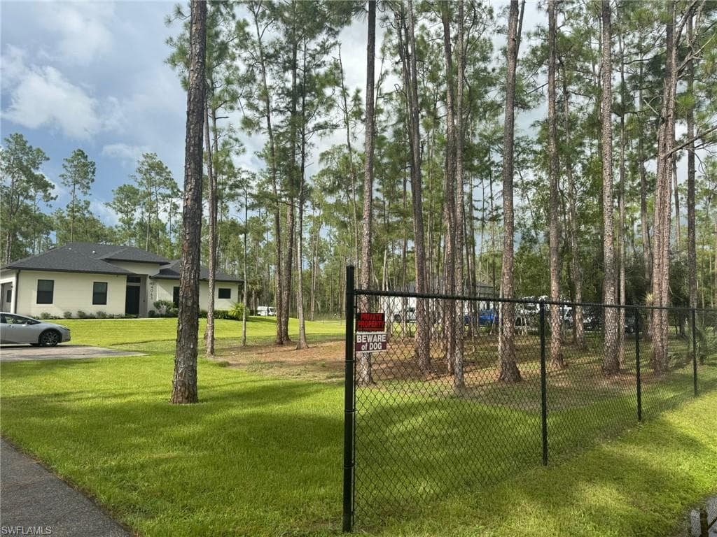 4063 4th Ave SE, Naples, FL 34117-4