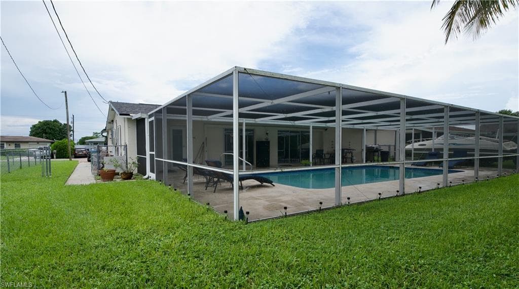 329 47th Ter, Cape Coral, FL 33904-3