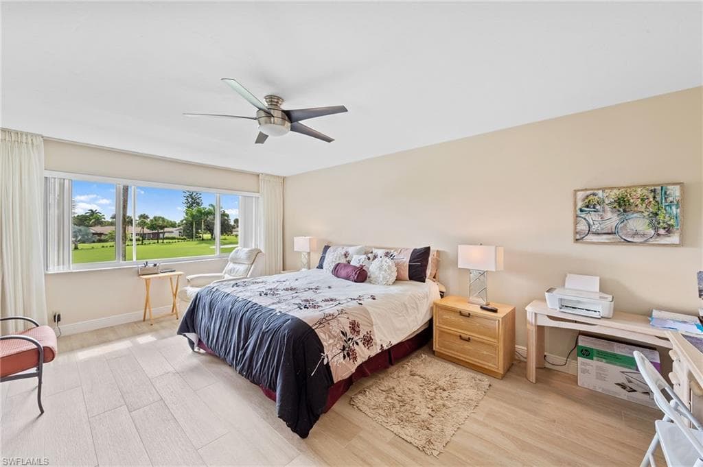 272 Winners Cir 4, Naples, FL 34112-15