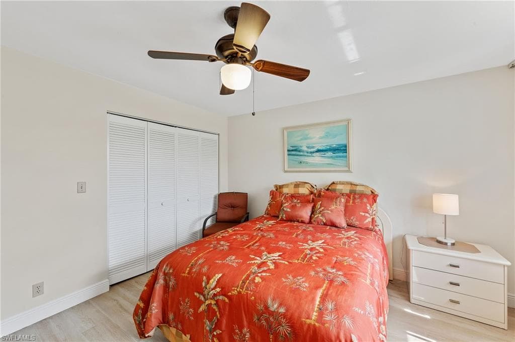 272 Winners Cir 4, Naples, FL 34112-24