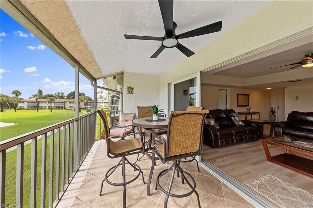 272 Winners Cir 4, Naples, FL 34112-29