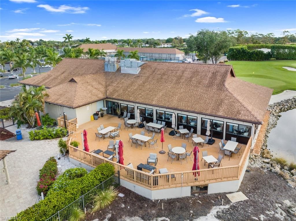 272 Winners Cir 4, Naples, FL 34112-44