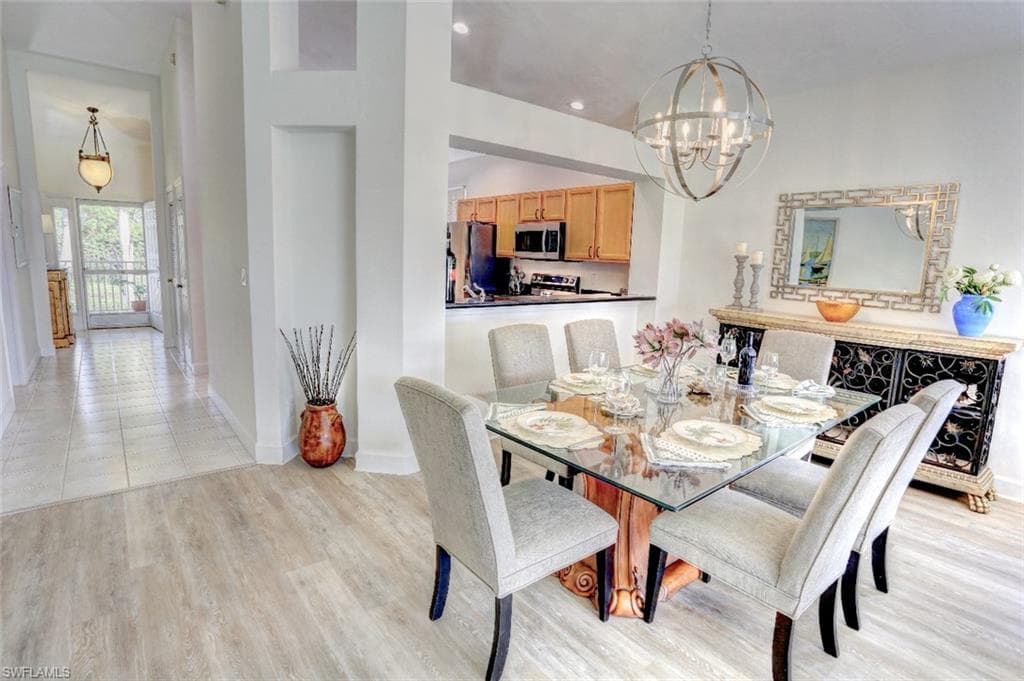 486 Edgemere Way E 2, Naples, FL 34105-9