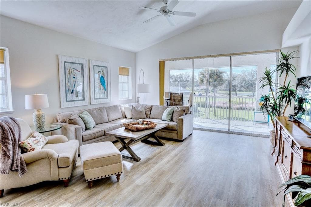 486 Edgemere Way E 2, Naples, FL 34105-11
