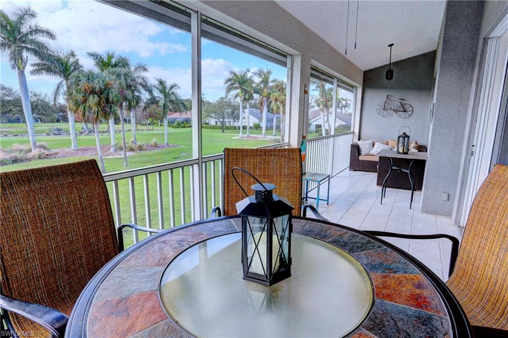 486 Edgemere Way E 2, Naples, FL 34105-27