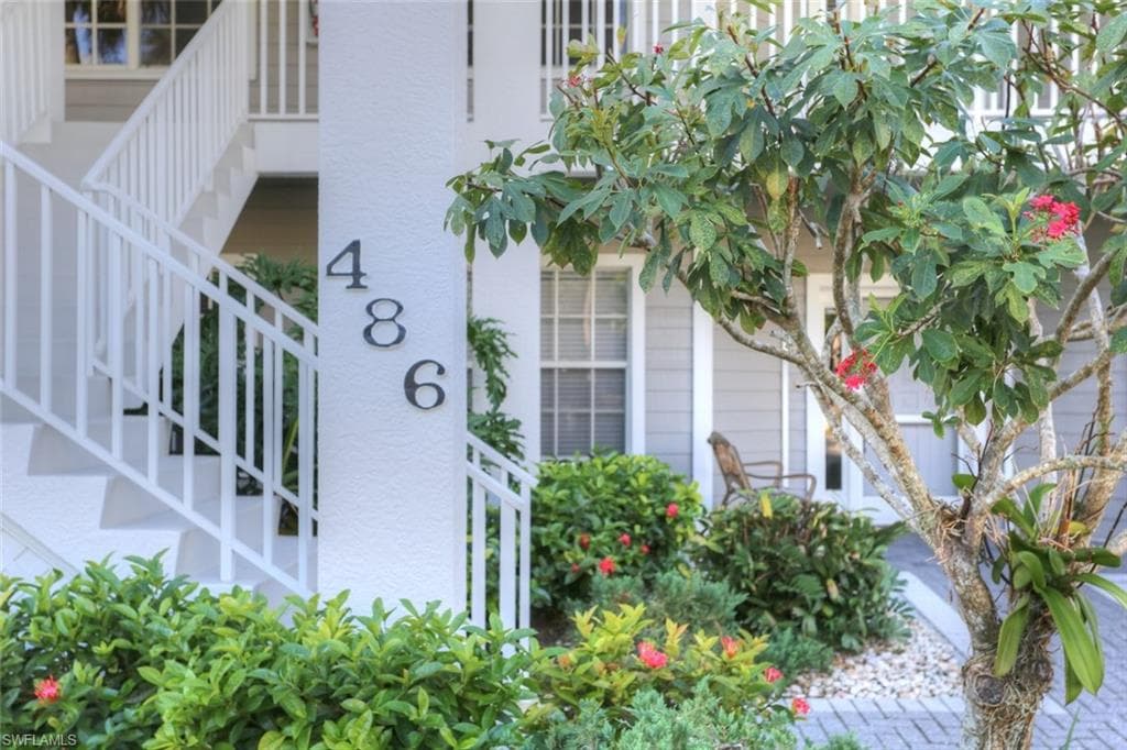 486 Edgemere Way E 2, Naples, FL 34105-30