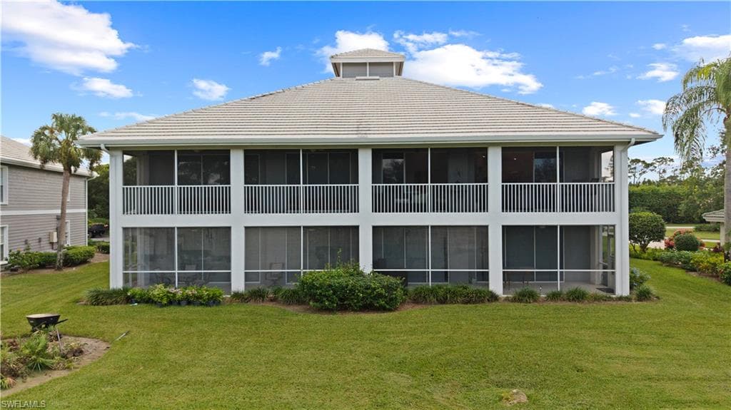 486 Edgemere Way E 2, Naples, FL 34105-6