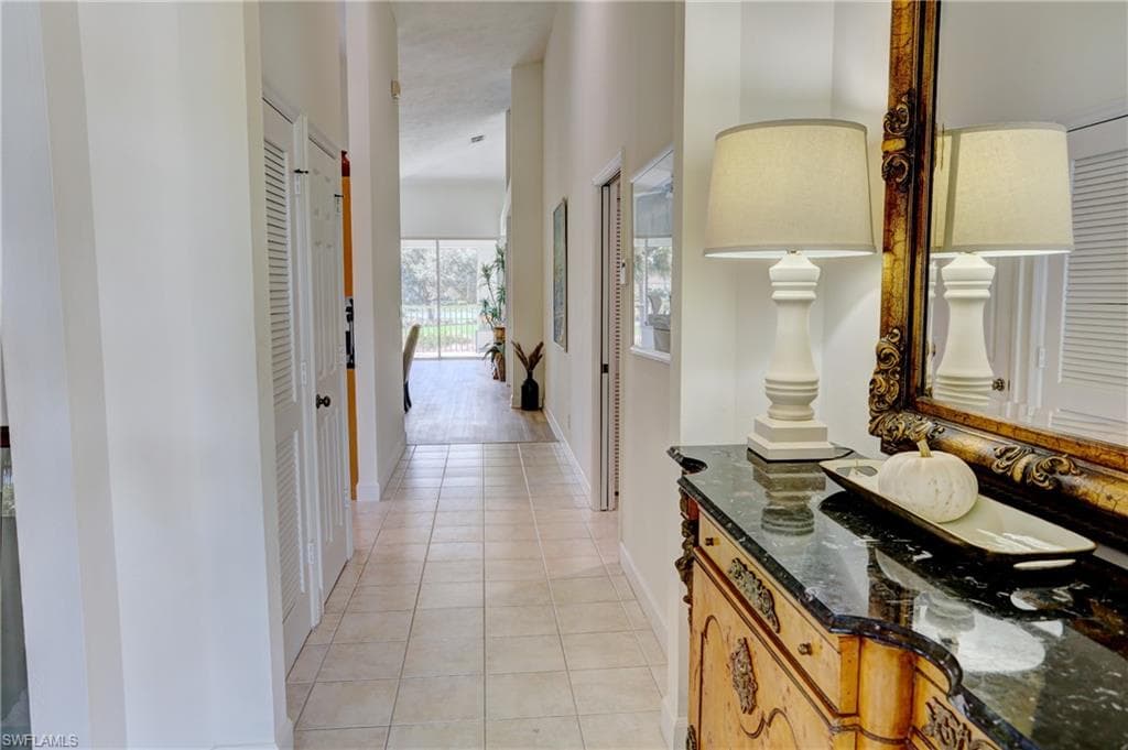 486 Edgemere Way E 2, Naples, FL 34105-8