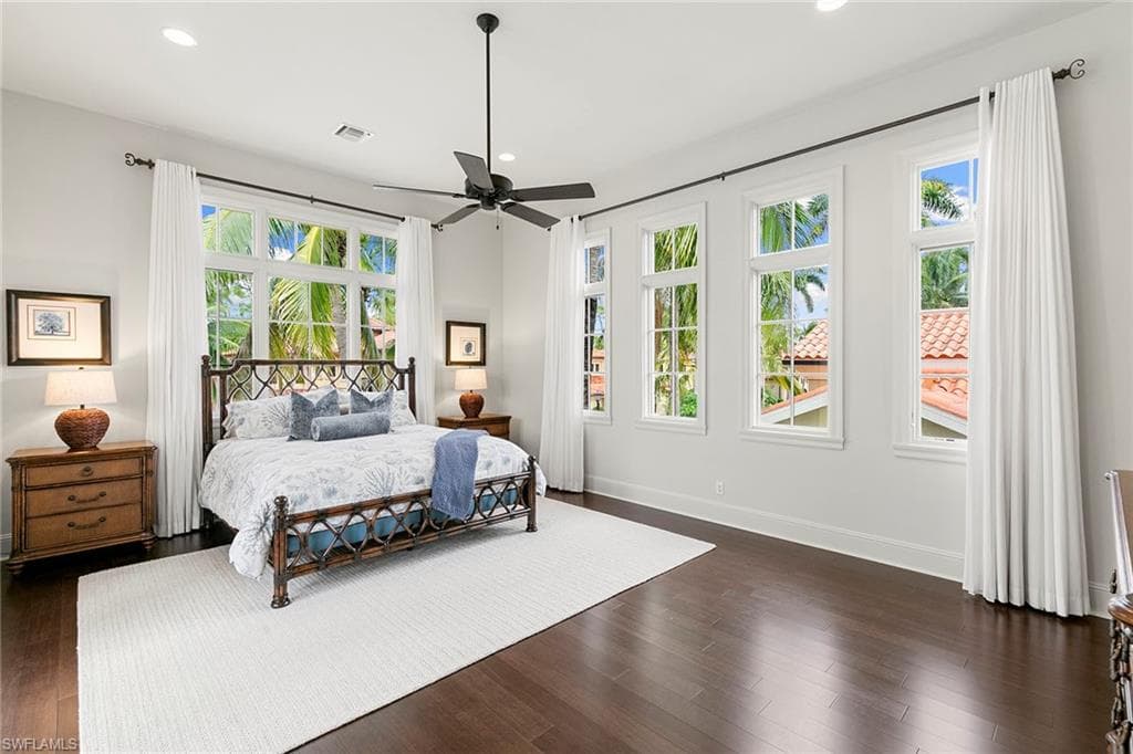 2896 Tiburon Blvd E, Naples, FL 34109-26