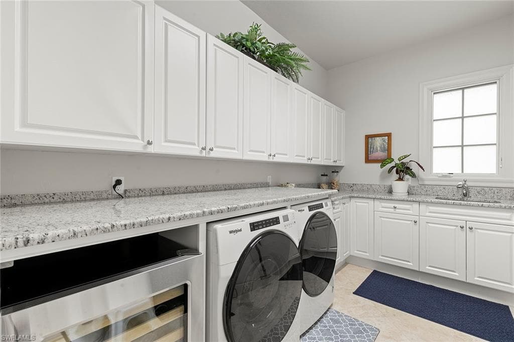 2896 Tiburon Blvd E, Naples, FL 34109-33