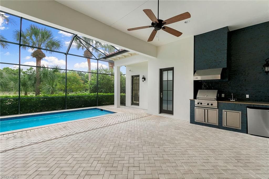 2896 Tiburon Blvd E, Naples, FL 34109-35