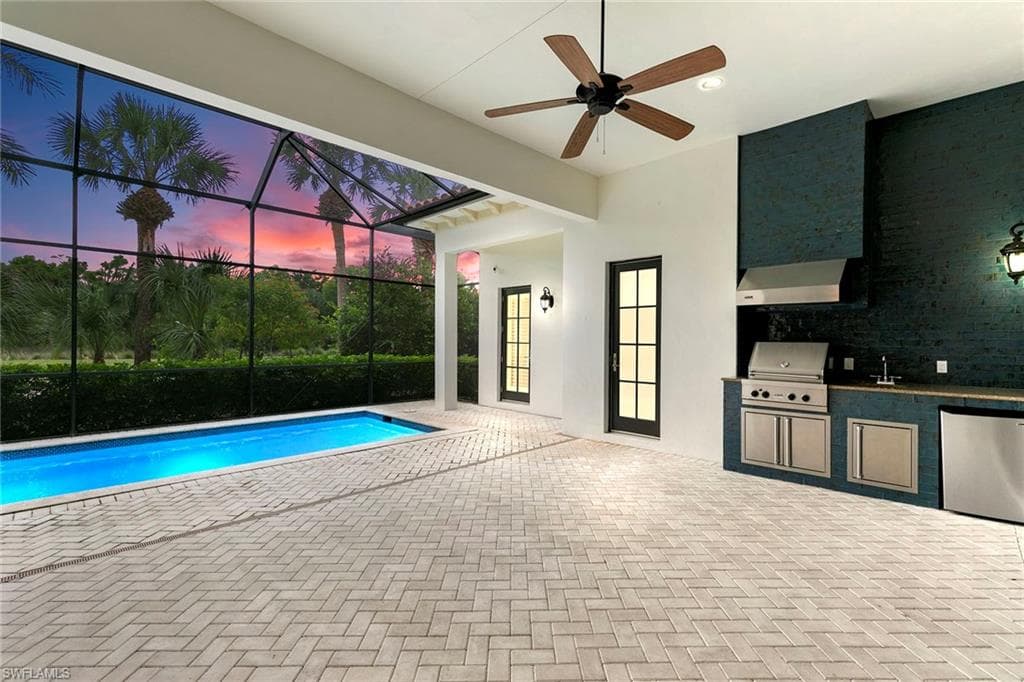 2896 Tiburon Blvd E, Naples, FL 34109-36