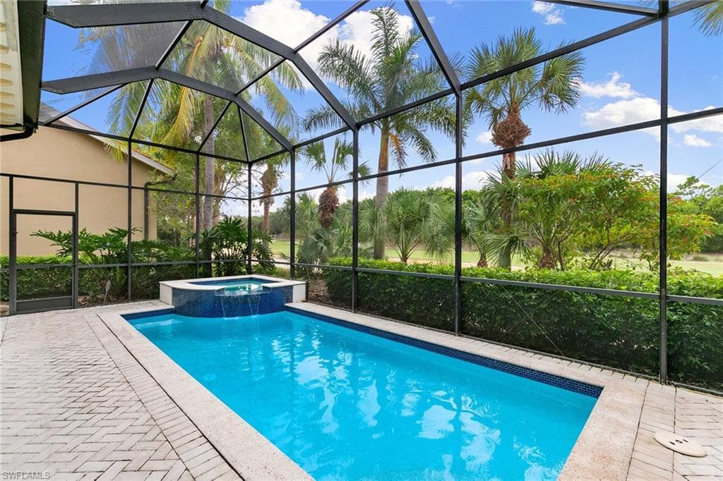 2896 Tiburon Blvd E, Naples, FL 34109-37