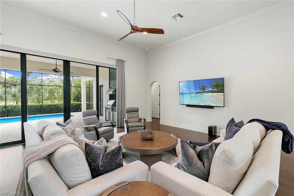 2896 Tiburon Blvd E, Naples, FL 34109-7