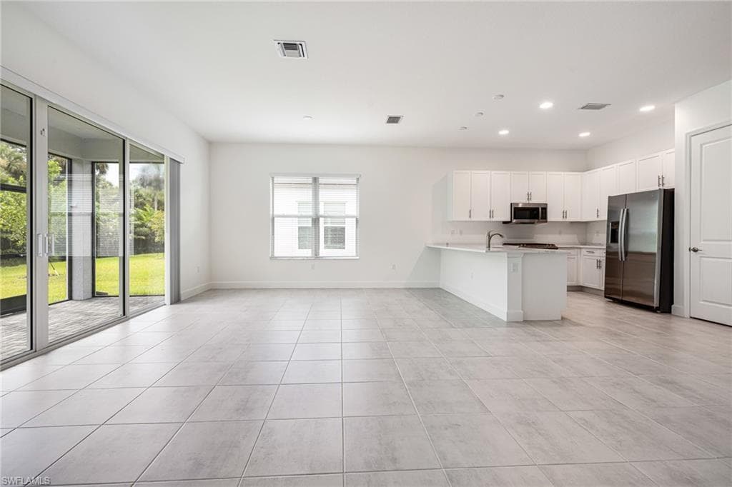 12448 Violet Ln, Naples, FL 34120-11