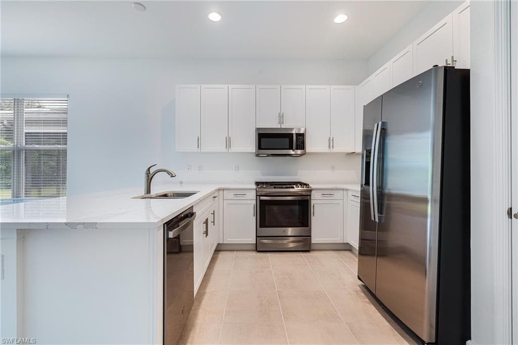 12448 Violet Ln, Naples, FL 34120-20