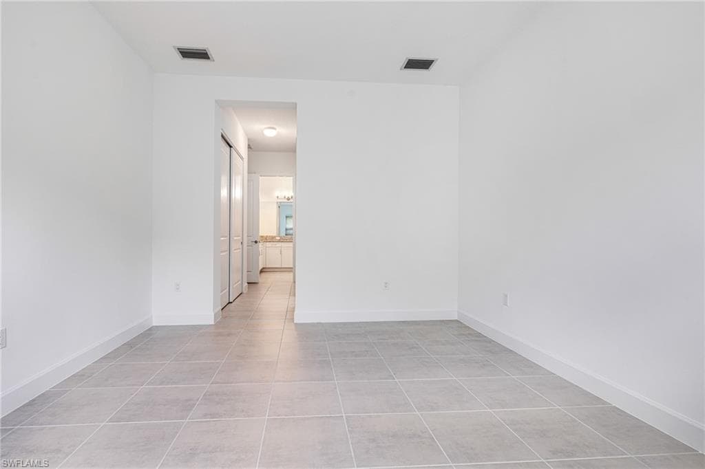 12448 Violet Ln, Naples, FL 34120-29