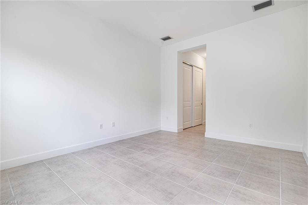 12448 Violet Ln, Naples, FL 34120-30