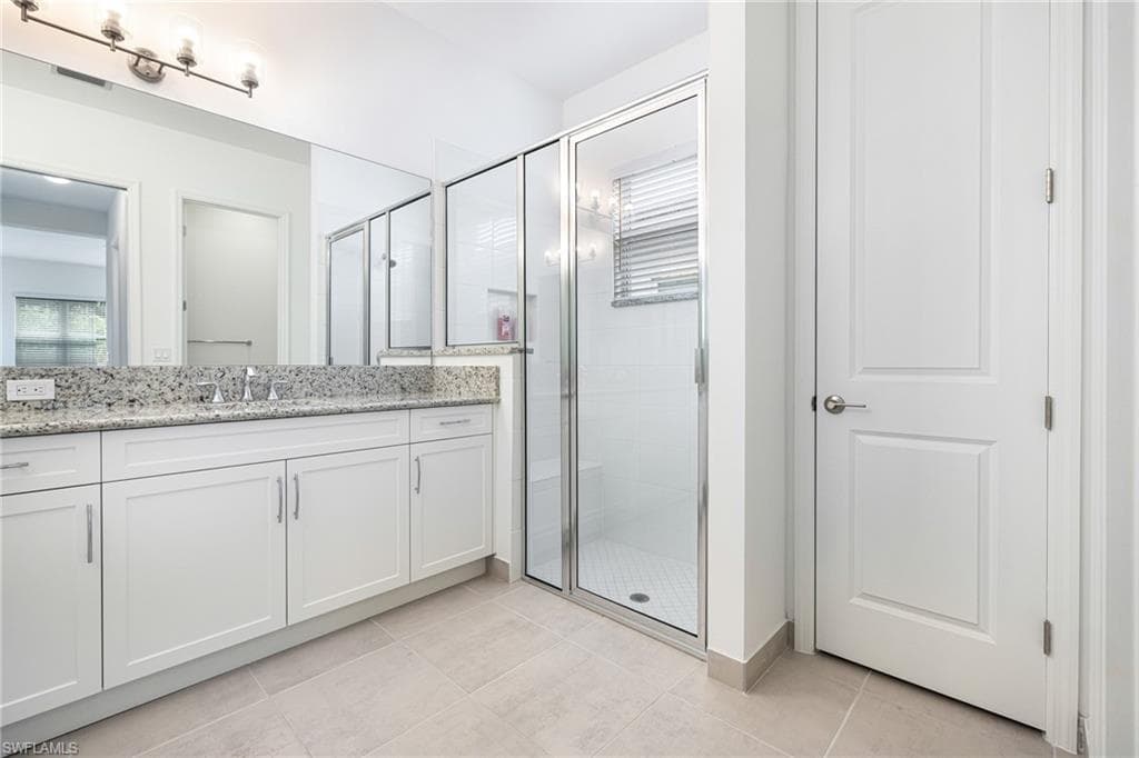 12448 Violet Ln, Naples, FL 34120-35