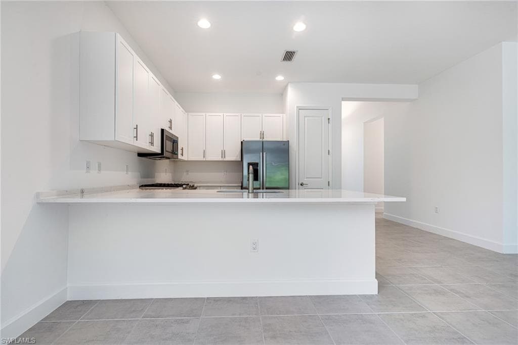 12448 Violet Ln, Naples, FL 34120-6