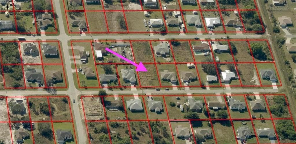 3907 9th St SW, Lehigh Acres, FL 33976-4