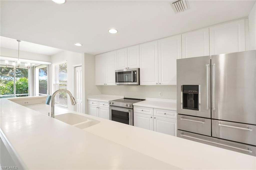 1953 Crestview Way 161, Naples, FL 34119-9