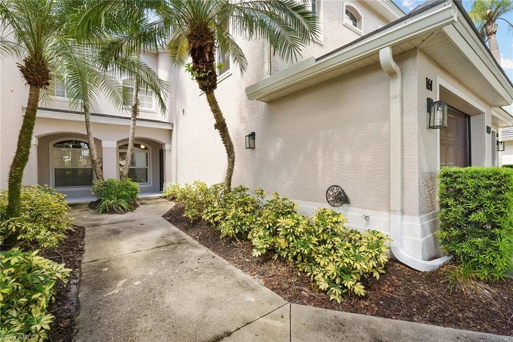 1953 Crestview Way 161, Naples, FL 34119-25