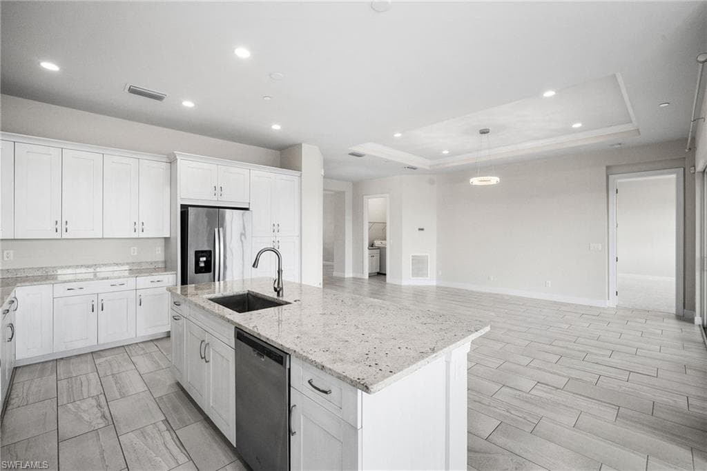 8936 Saint Lucia Dr 202, Naples, FL 34114-13