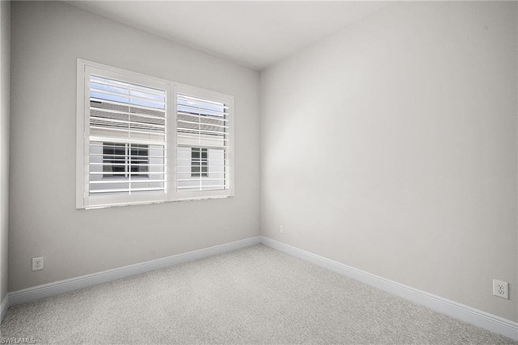 8936 Saint Lucia Dr 202, Naples, FL 34114-24