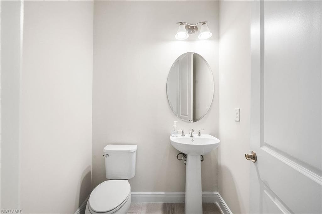 8936 Saint Lucia Dr 202, Naples, FL 34114-25