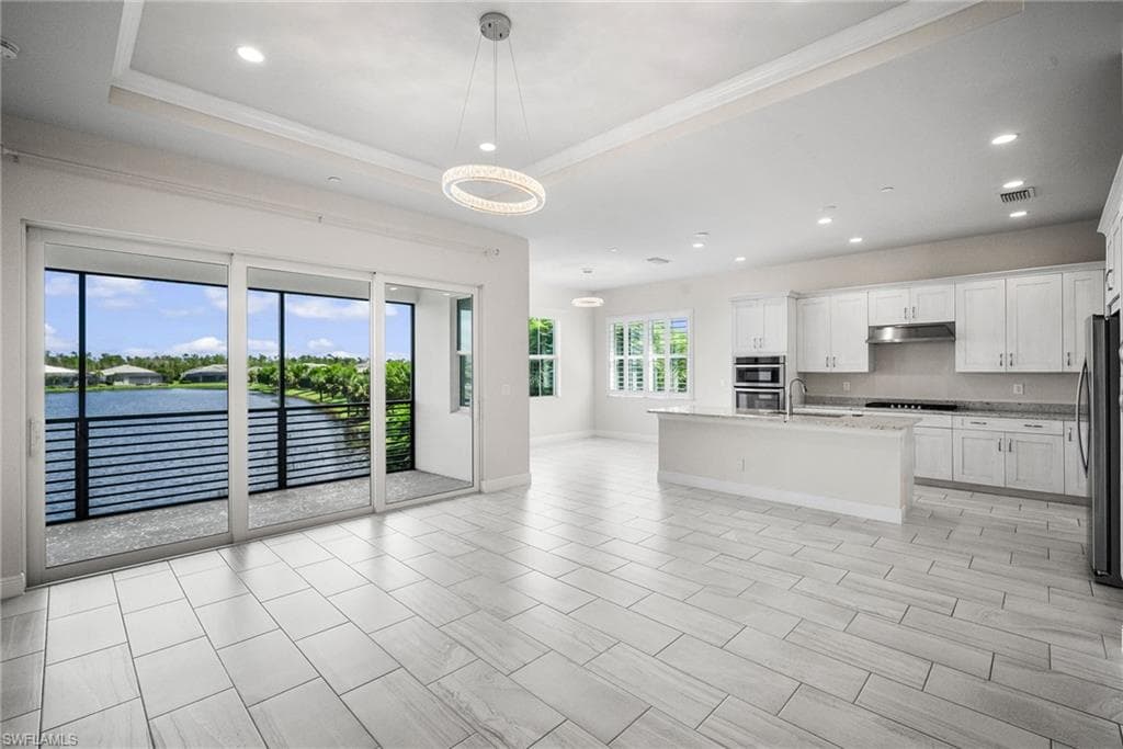 8936 Saint Lucia Dr 202, Naples, FL 34114-3