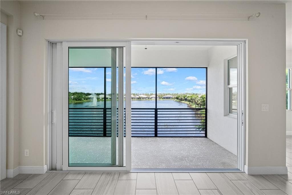 8936 Saint Lucia Dr 202, Naples, FL 34114-6
