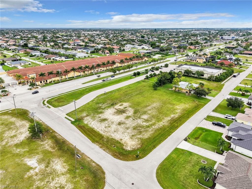 4441 Chiquita Blvd S, Cape Coral, FL 33914-11