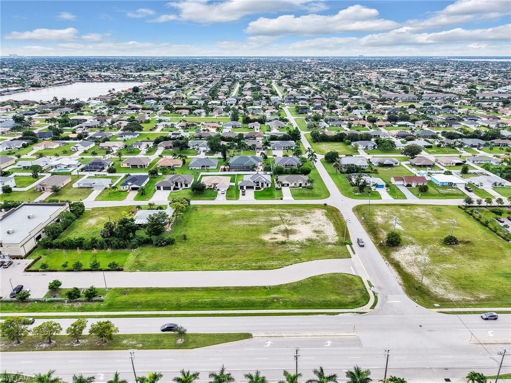 4441 Chiquita Blvd S, Cape Coral, FL 33914-13