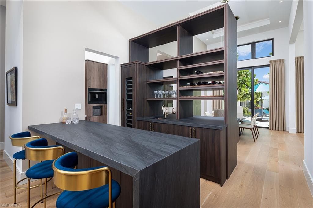 494 Gordonia Rd, Naples, FL 34108-9