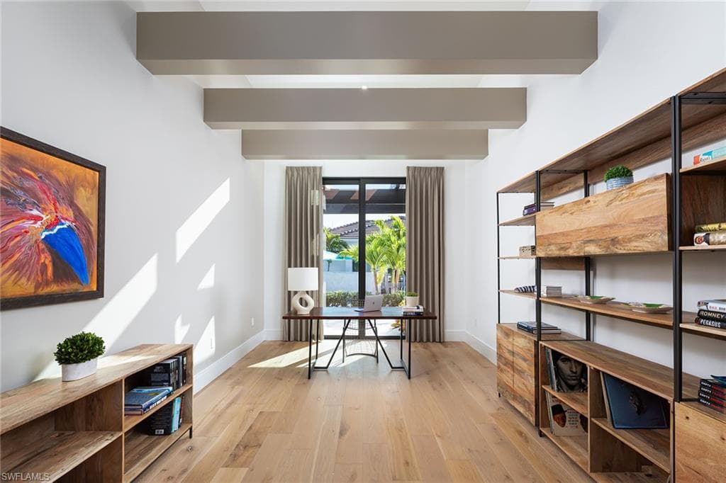 494 Gordonia Rd, Naples, FL 34108-14