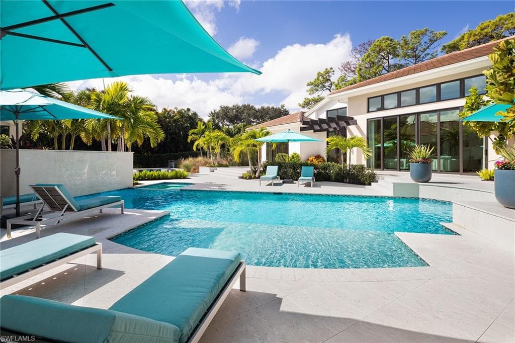 494 Gordonia Rd, Naples, FL 34108-35